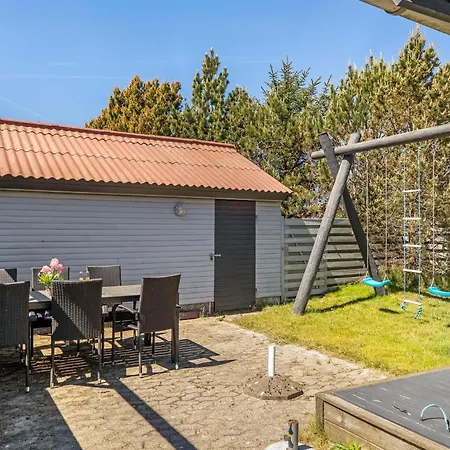 Cozy With Wood-burning Stove In Klitmoller * ثيستد
